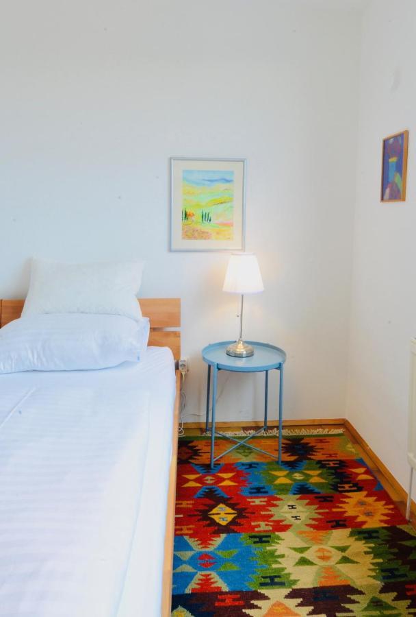 Charming Attic Apartment Near Messe Wien And Center Viena Exterior foto